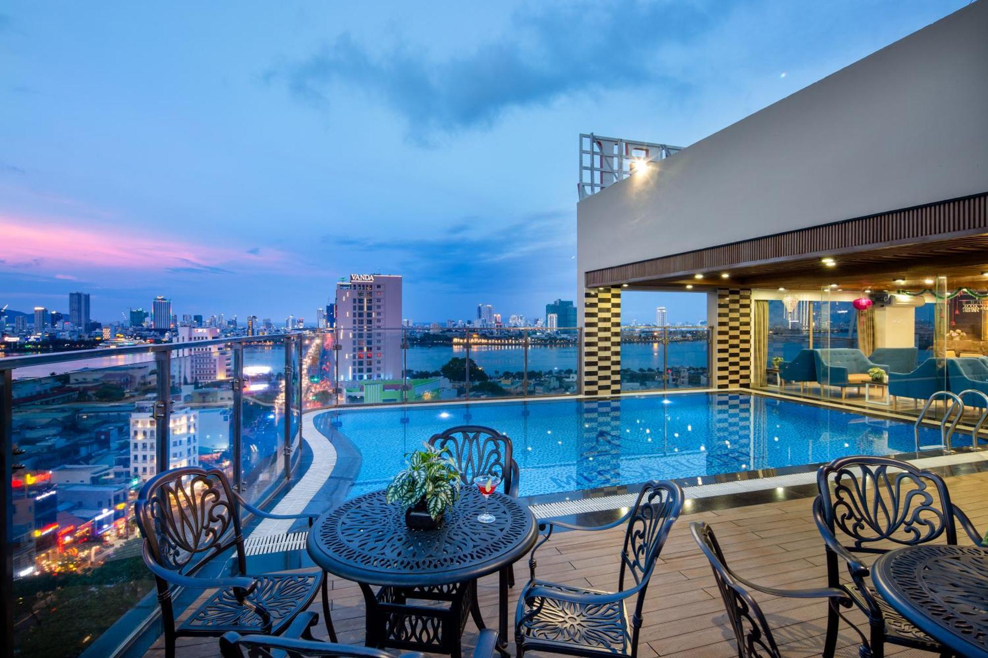 Mitisa Hotel Da Nang - Near Dragon Bridge Екстериор снимка