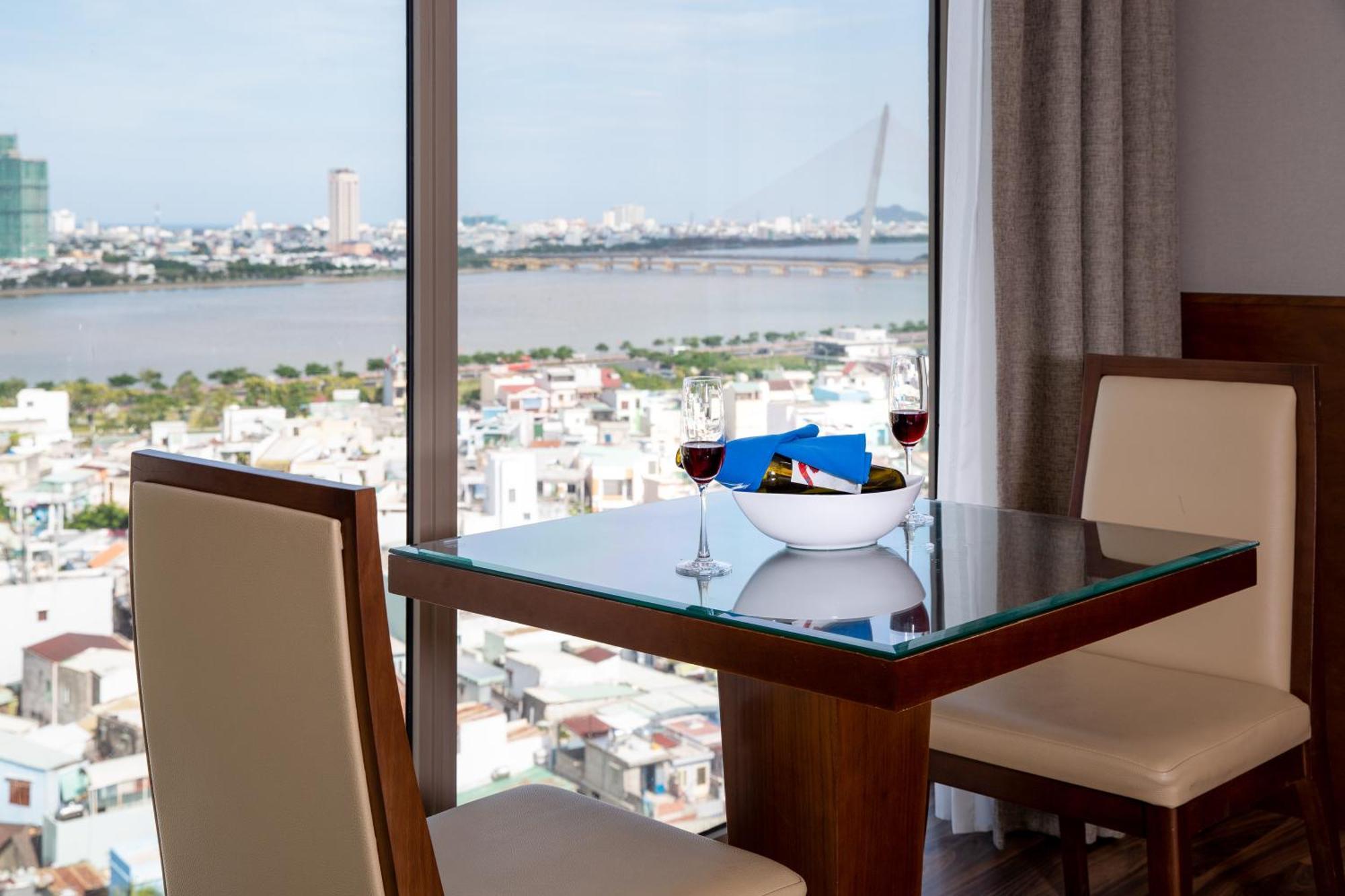 Mitisa Hotel Da Nang - Near Dragon Bridge Екстериор снимка