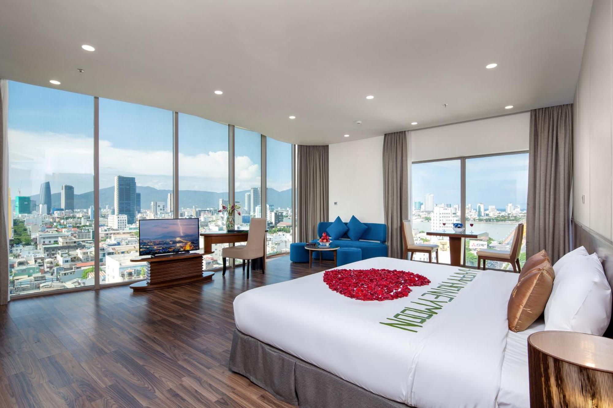 Mitisa Hotel Da Nang - Near Dragon Bridge Екстериор снимка