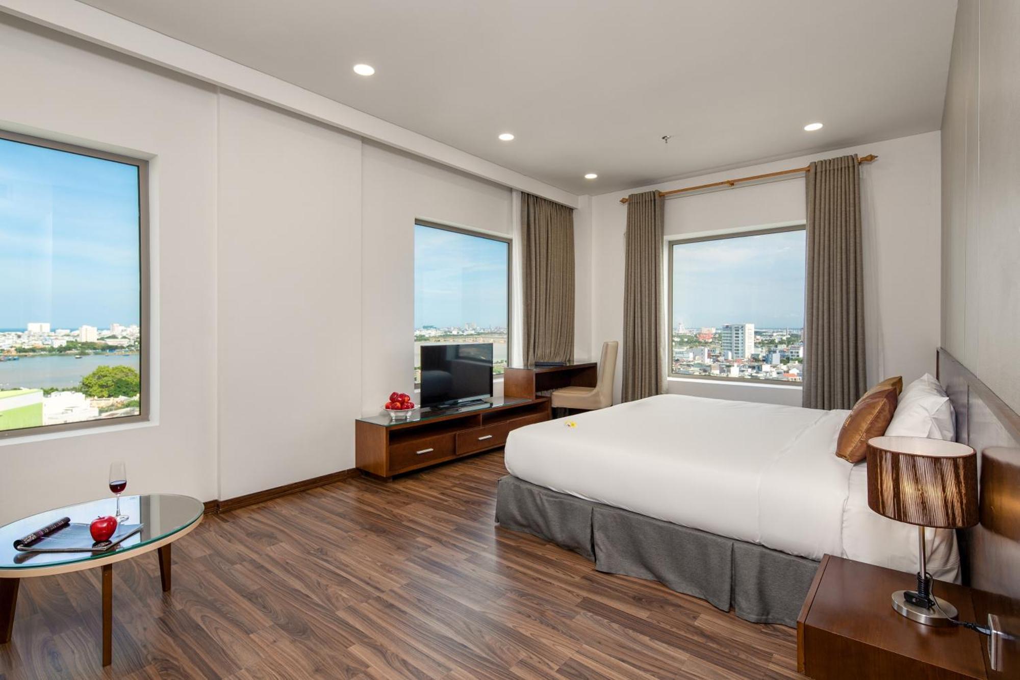 Mitisa Hotel Da Nang - Near Dragon Bridge Екстериор снимка