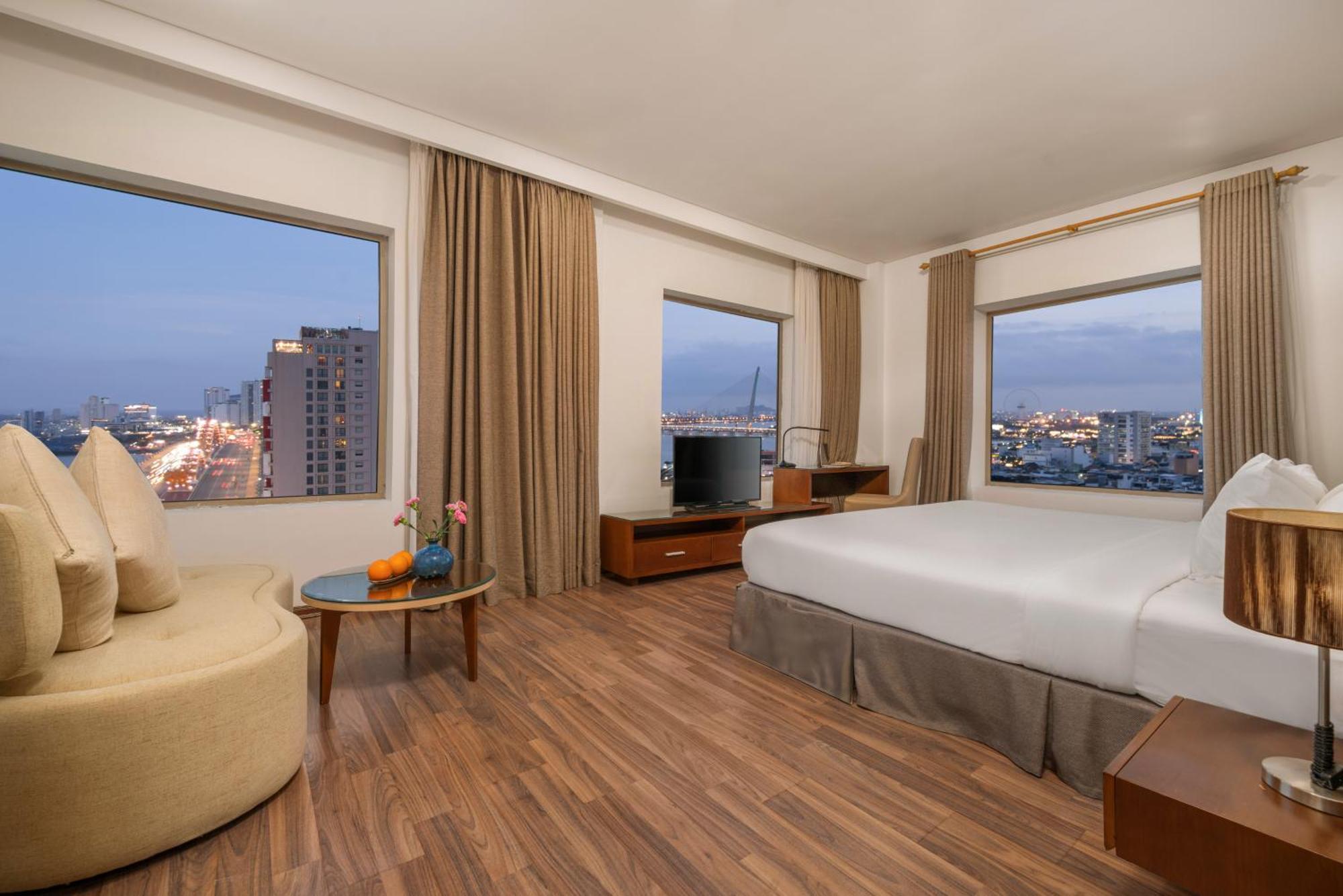 Mitisa Hotel Da Nang - Near Dragon Bridge Екстериор снимка